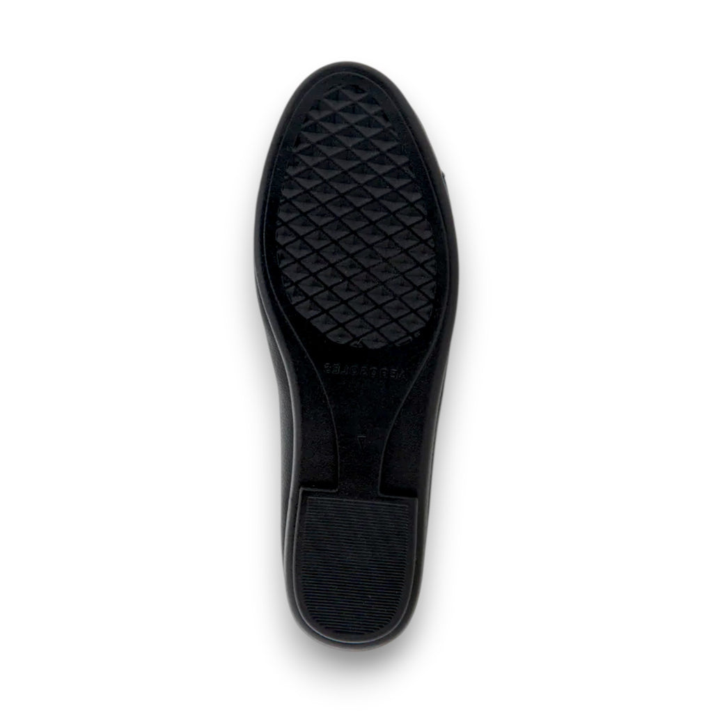 black bottom