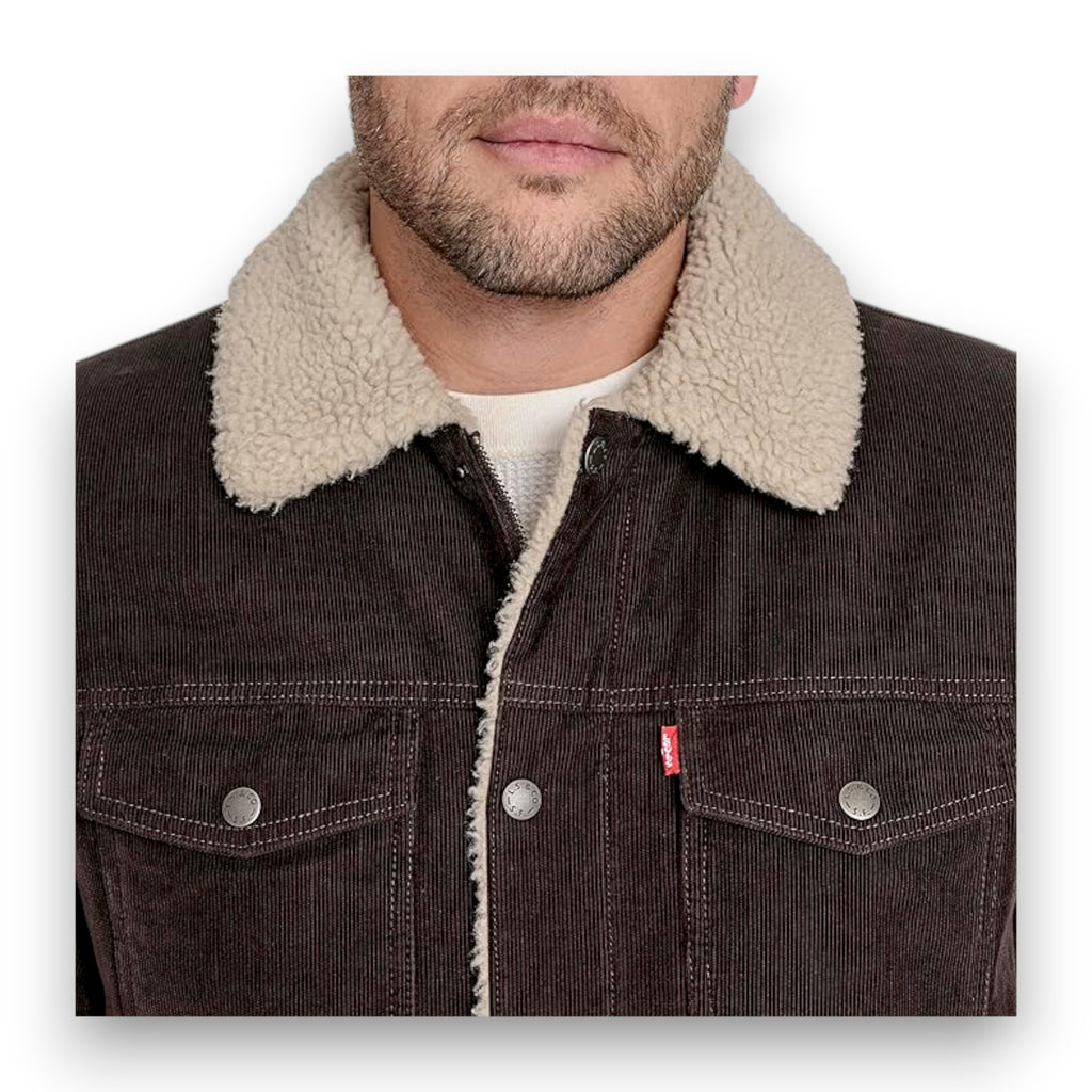 dark brown detail