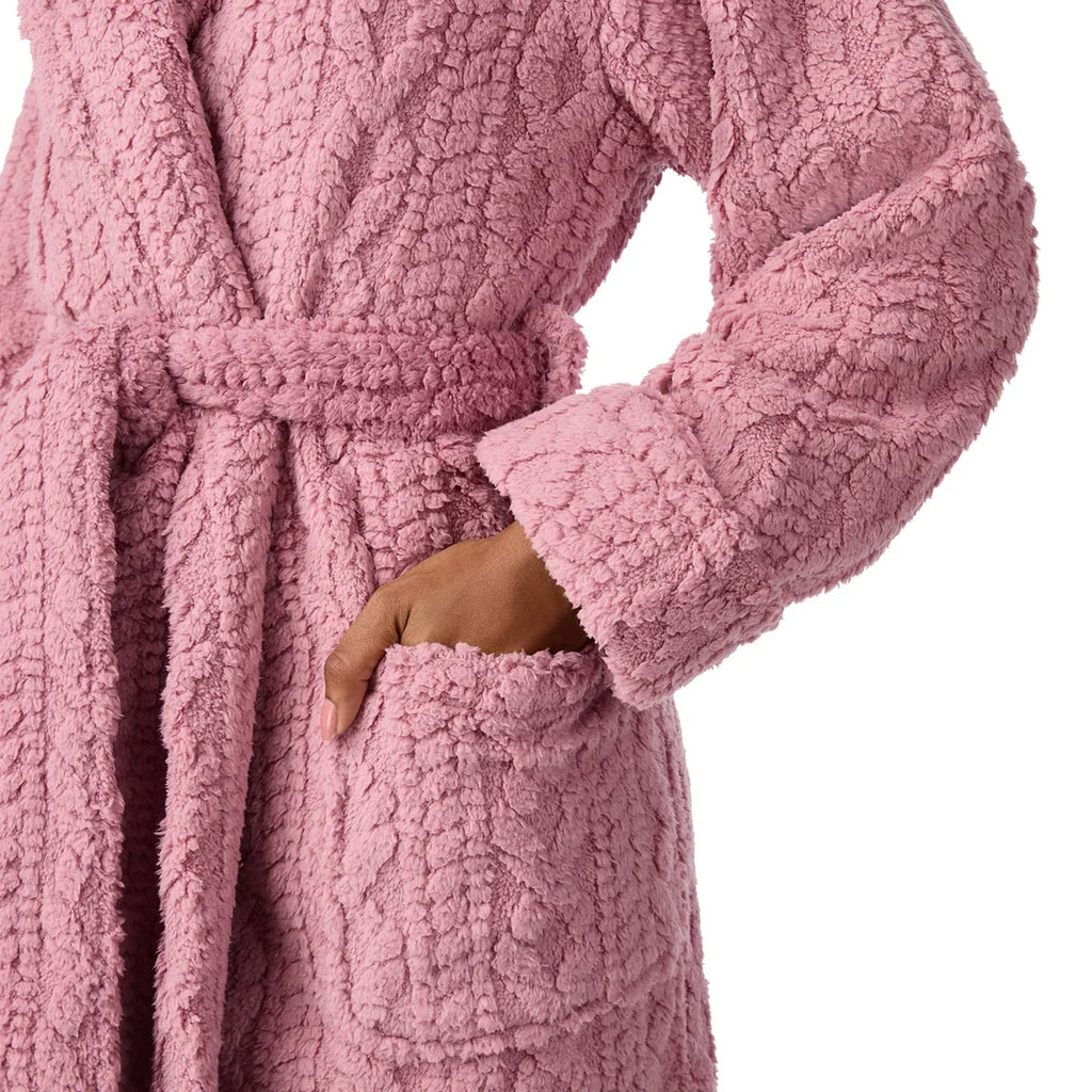 pink details